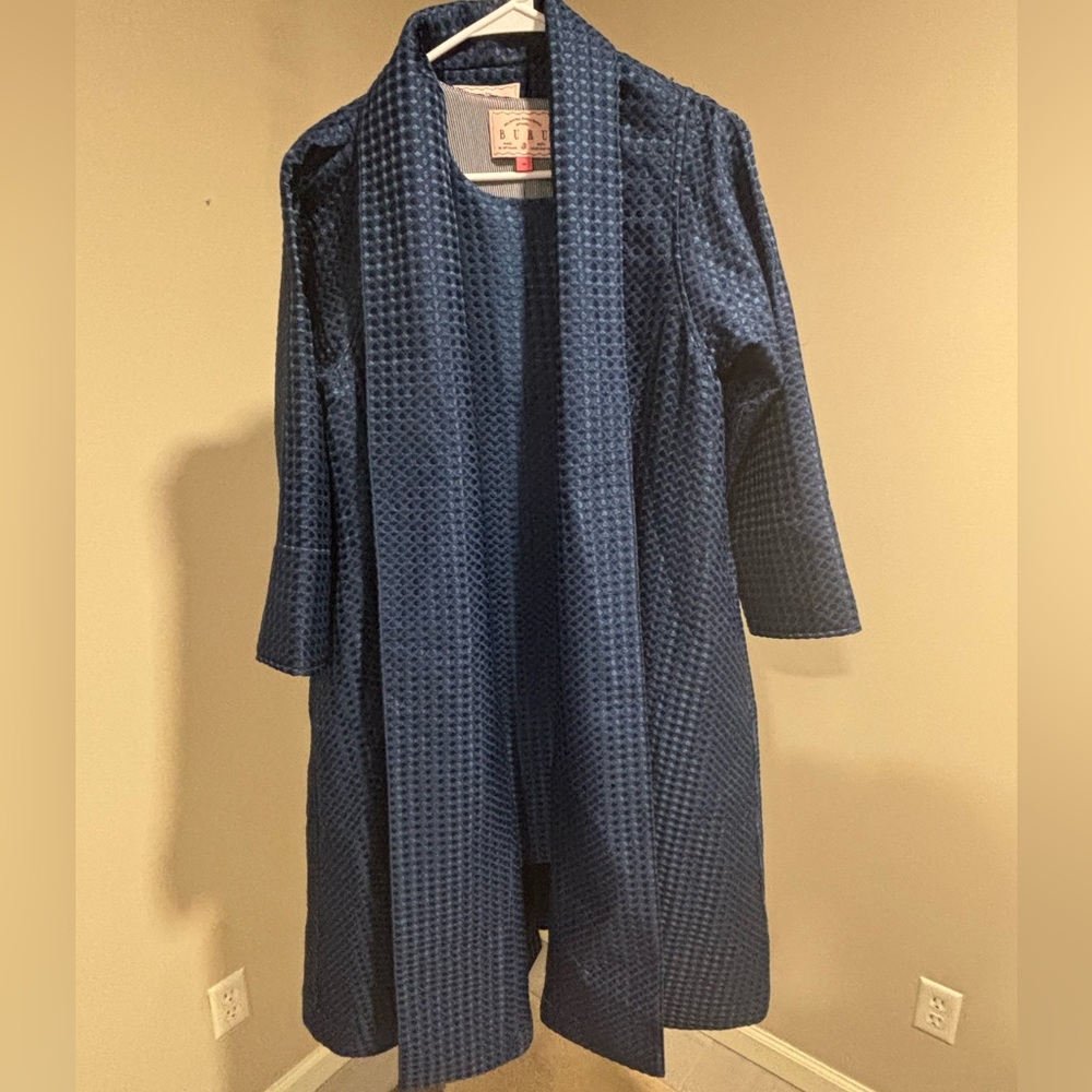 Elegant Blue Textured Women's Blazer